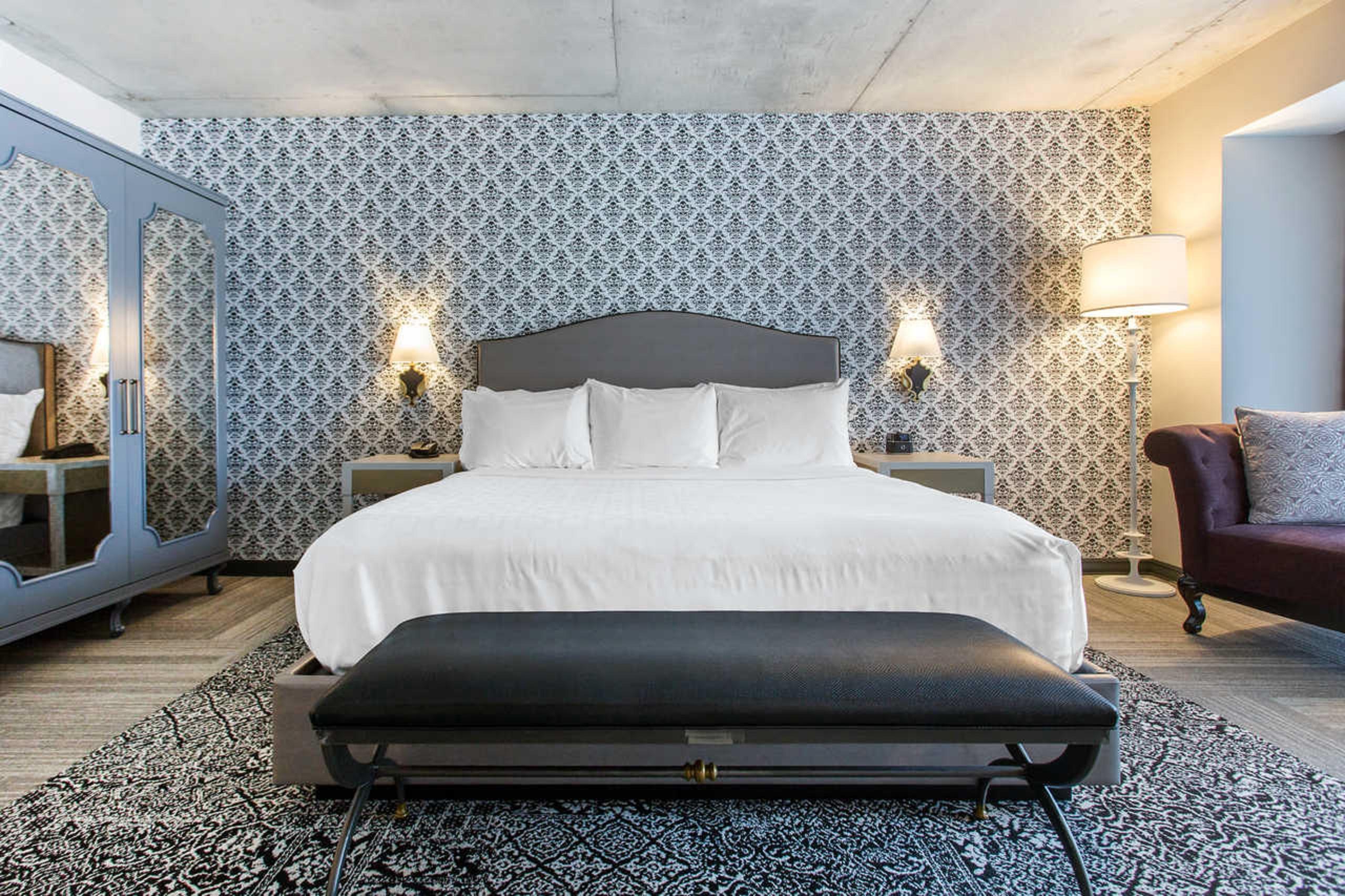 Cambria Hotel New Orleans Downtown Warehouse District Exterior photo