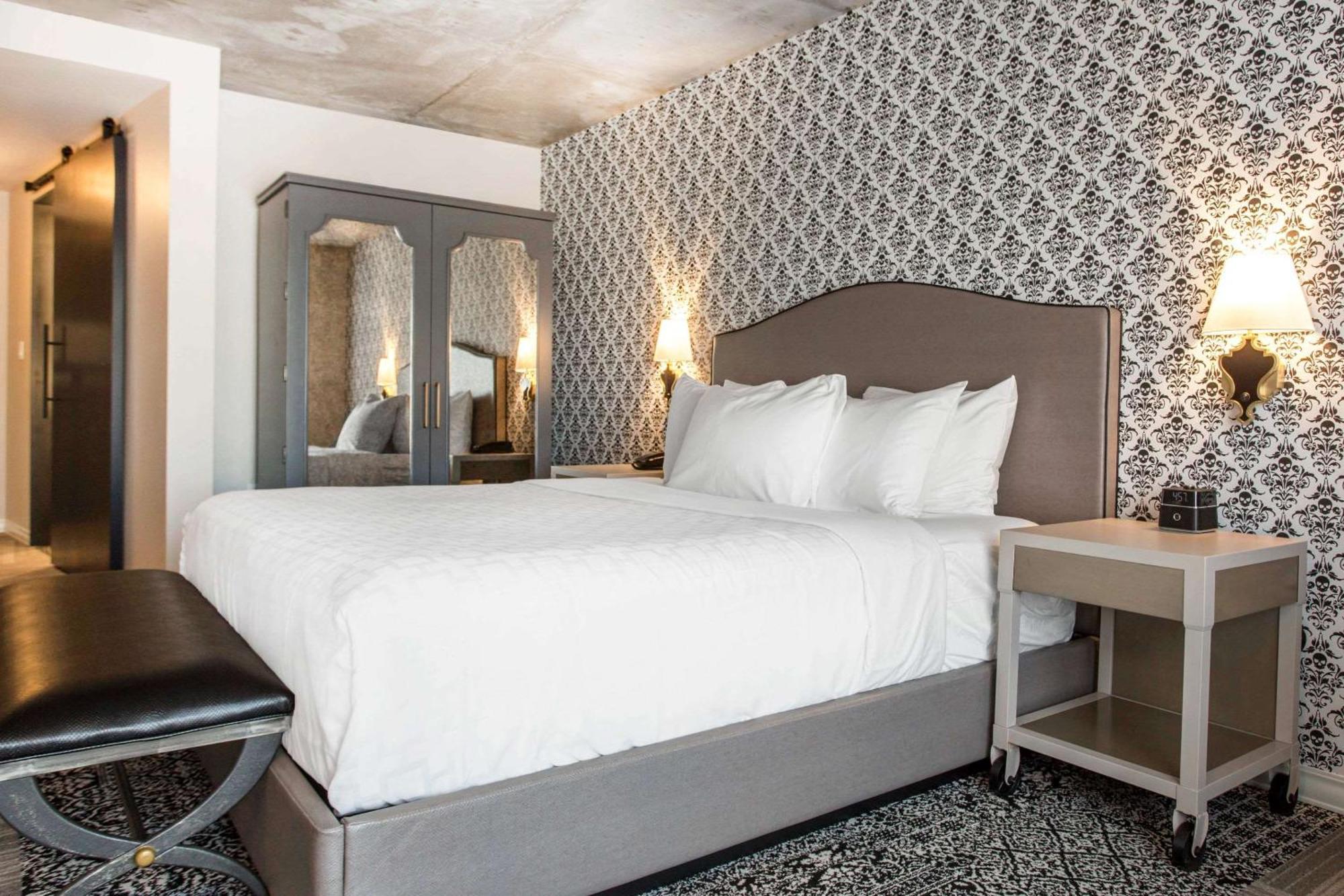 Cambria Hotel New Orleans Downtown Warehouse District Exterior photo