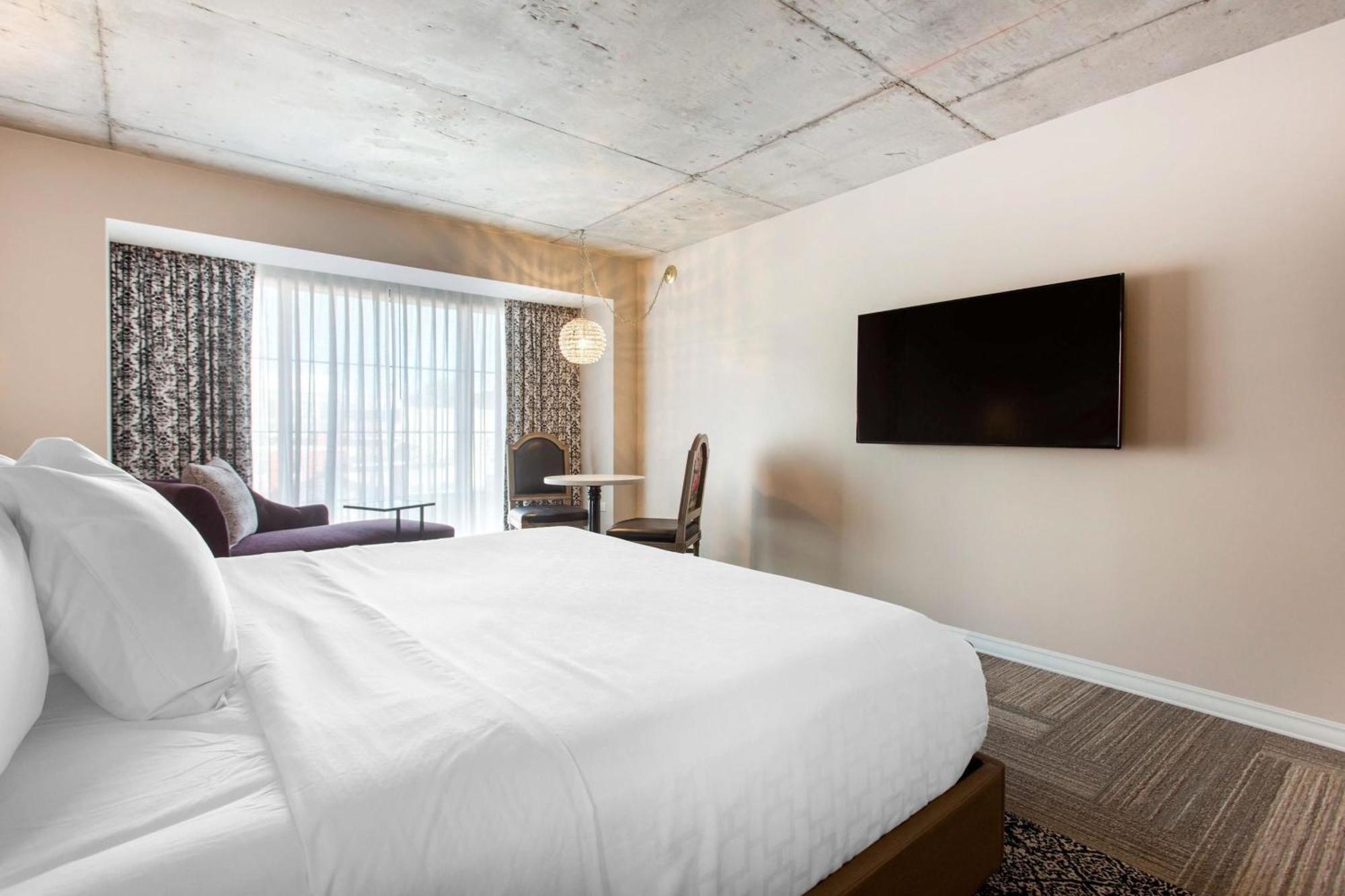 Cambria Hotel New Orleans Downtown Warehouse District Exterior photo